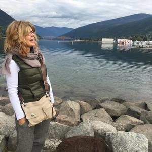 Meet your Posher, Suzanne